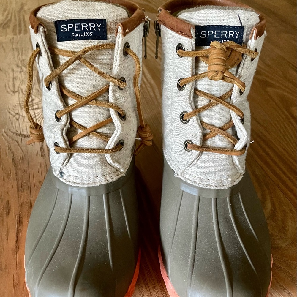 Sperry Duck Boot- Womens size 6
